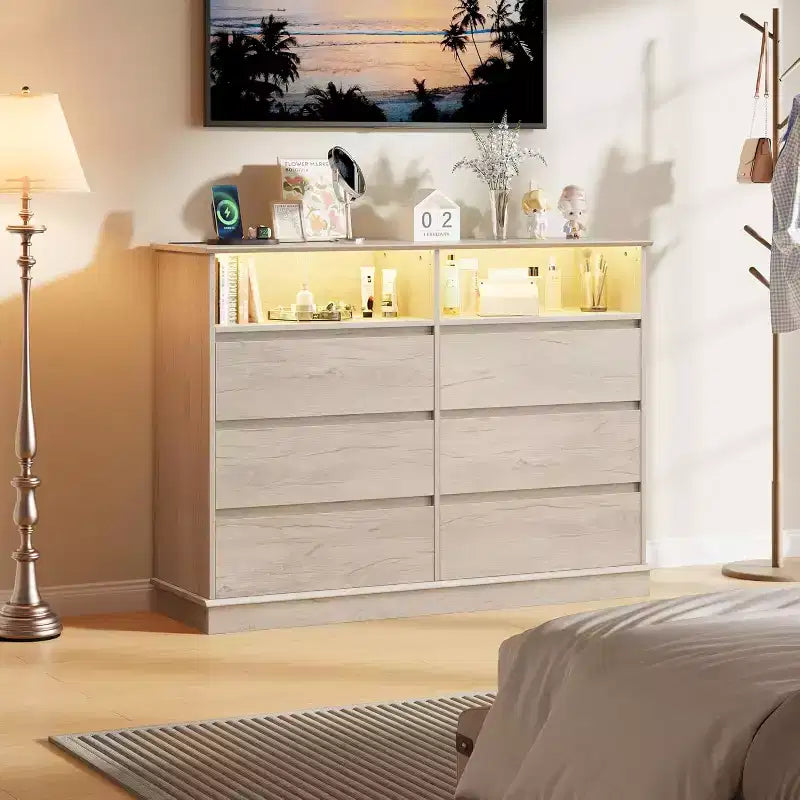 Weißer Kommode fürs Schlafzimmer, 6-Schubladen-Kommode mit LED-Leuchten und Ladestation, für Wohnzimmer, Flur